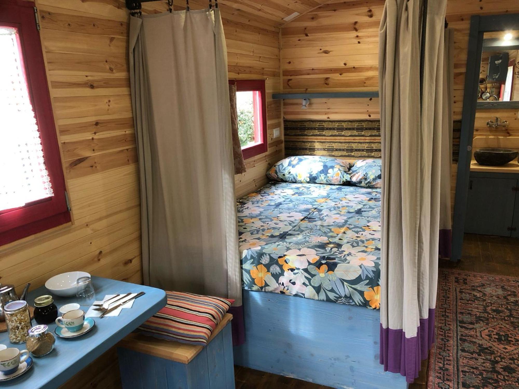 Agriturismo La Rovere - I Carrozzoni Gitani Cossano Belbo 外观 照片