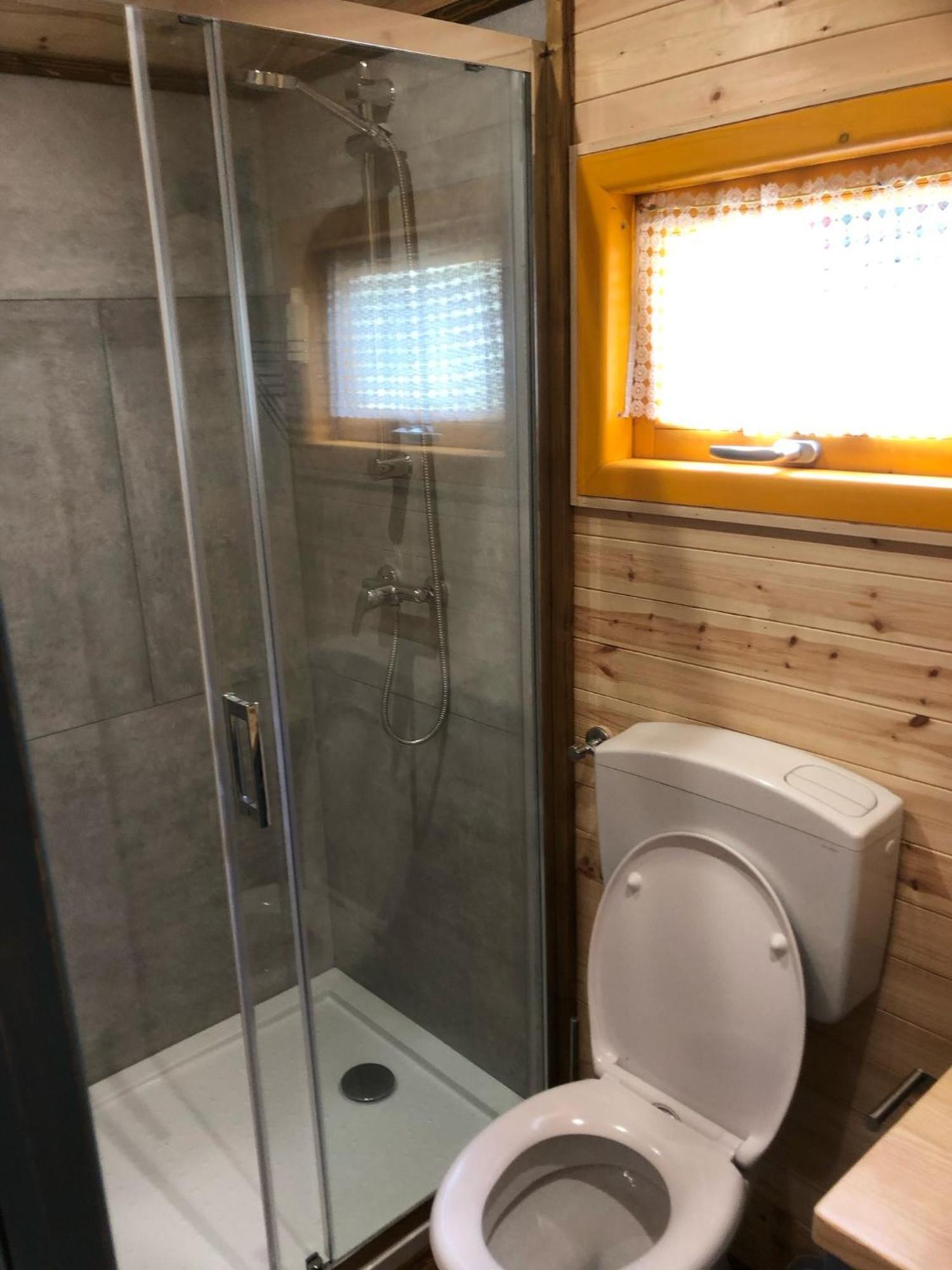 Agriturismo La Rovere - I Carrozzoni Gitani Cossano Belbo 外观 照片