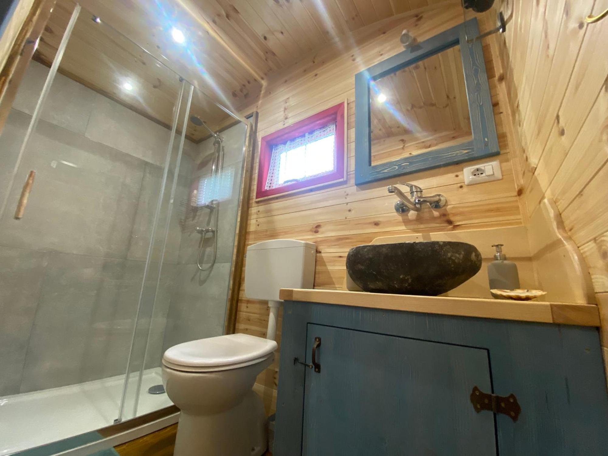 Agriturismo La Rovere - I Carrozzoni Gitani Cossano Belbo 外观 照片