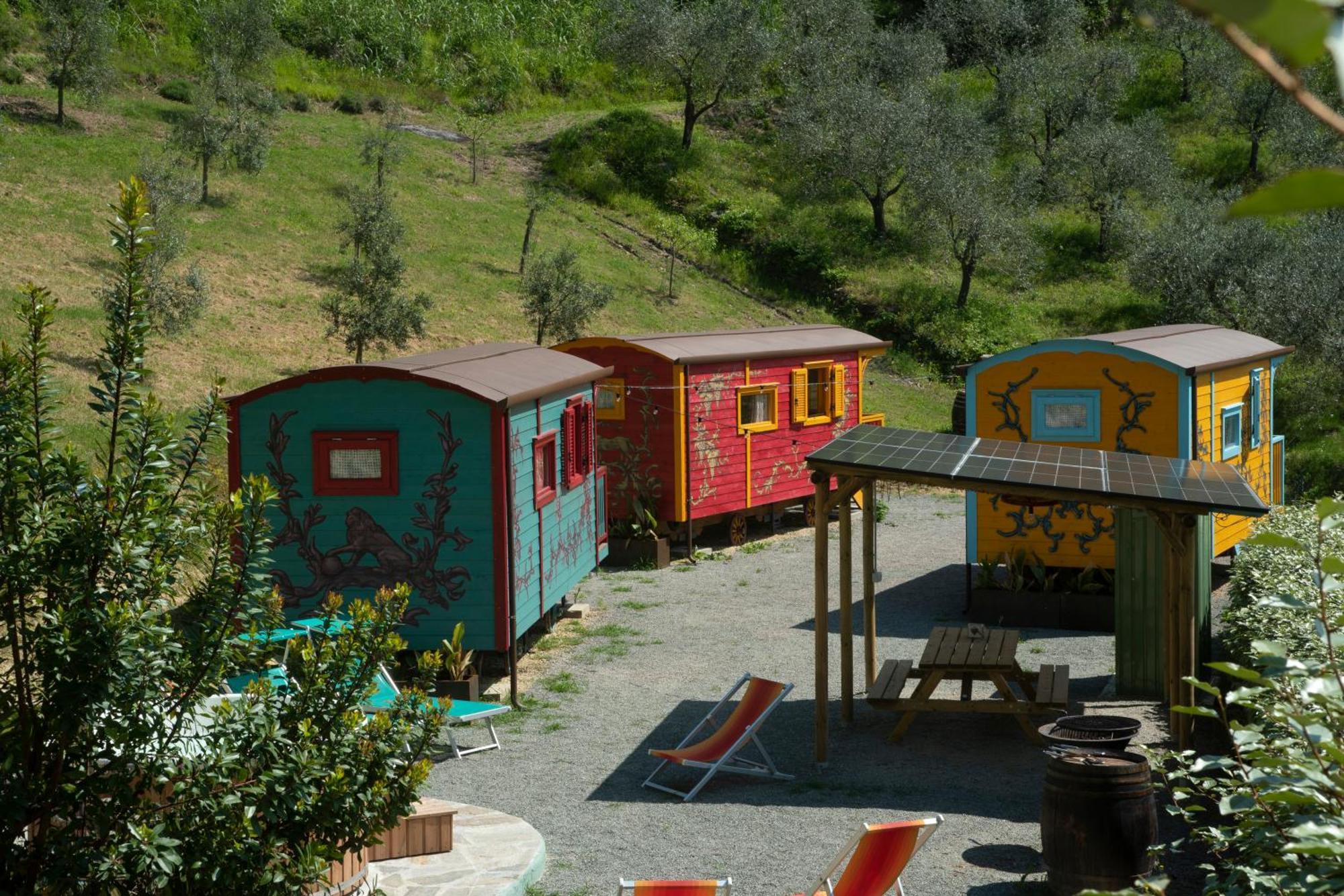 Agriturismo La Rovere - I Carrozzoni Gitani Cossano Belbo 外观 照片